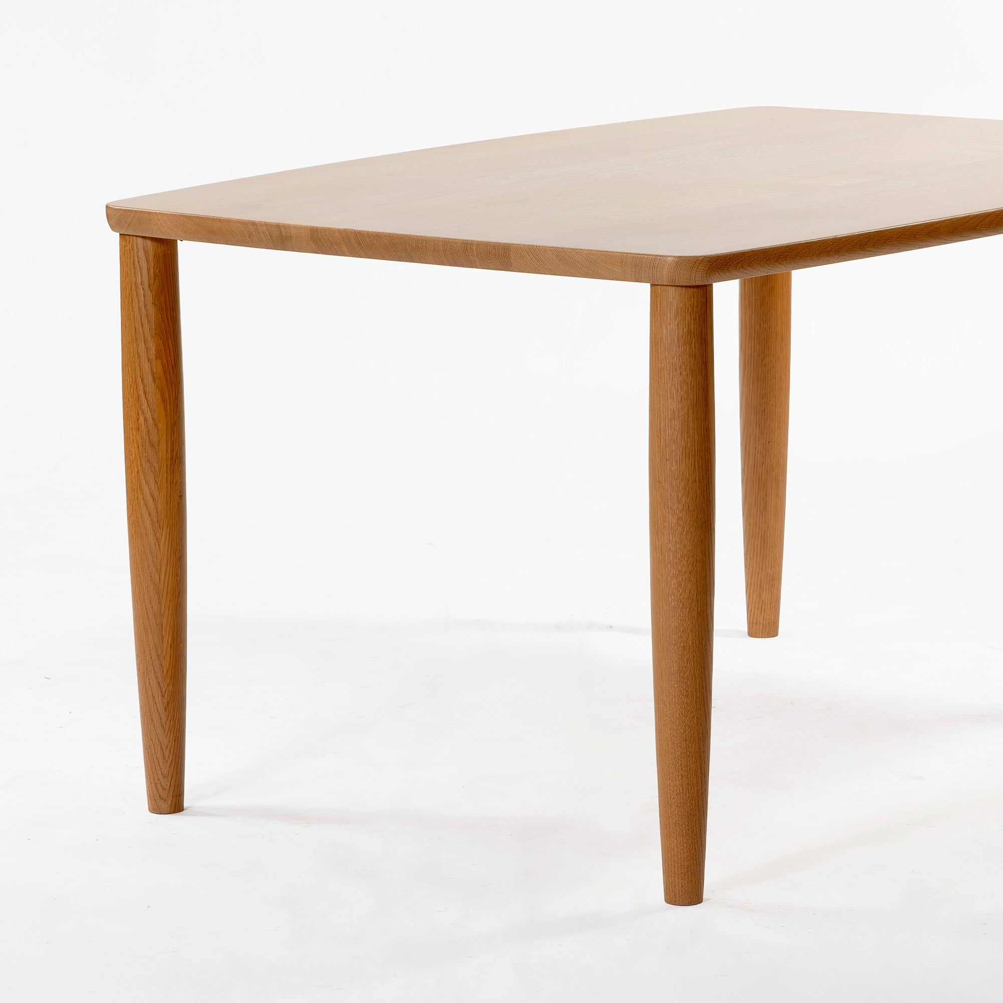 ダイニングテーブル 柏木工 KASHIWA  幅135cm オーク無垢材 ナラ無垢材 飛騨 国産家具 和モダン ナチュラルモダン 北欧 日本製 4人用 食卓