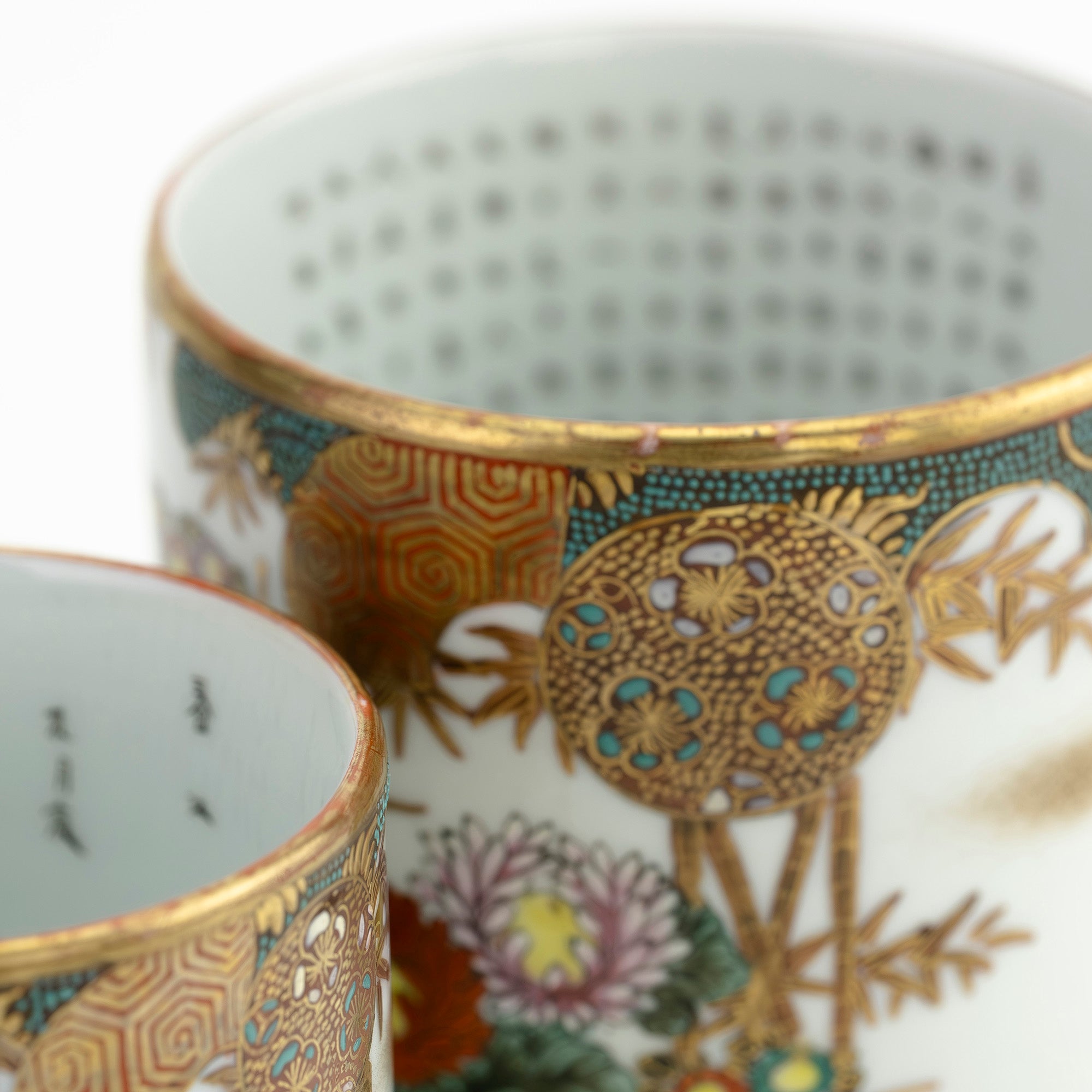 九谷焼 夫婦湯呑 蓋付 ペア 色絵金彩 花鳥図 漢詩入り 茶器