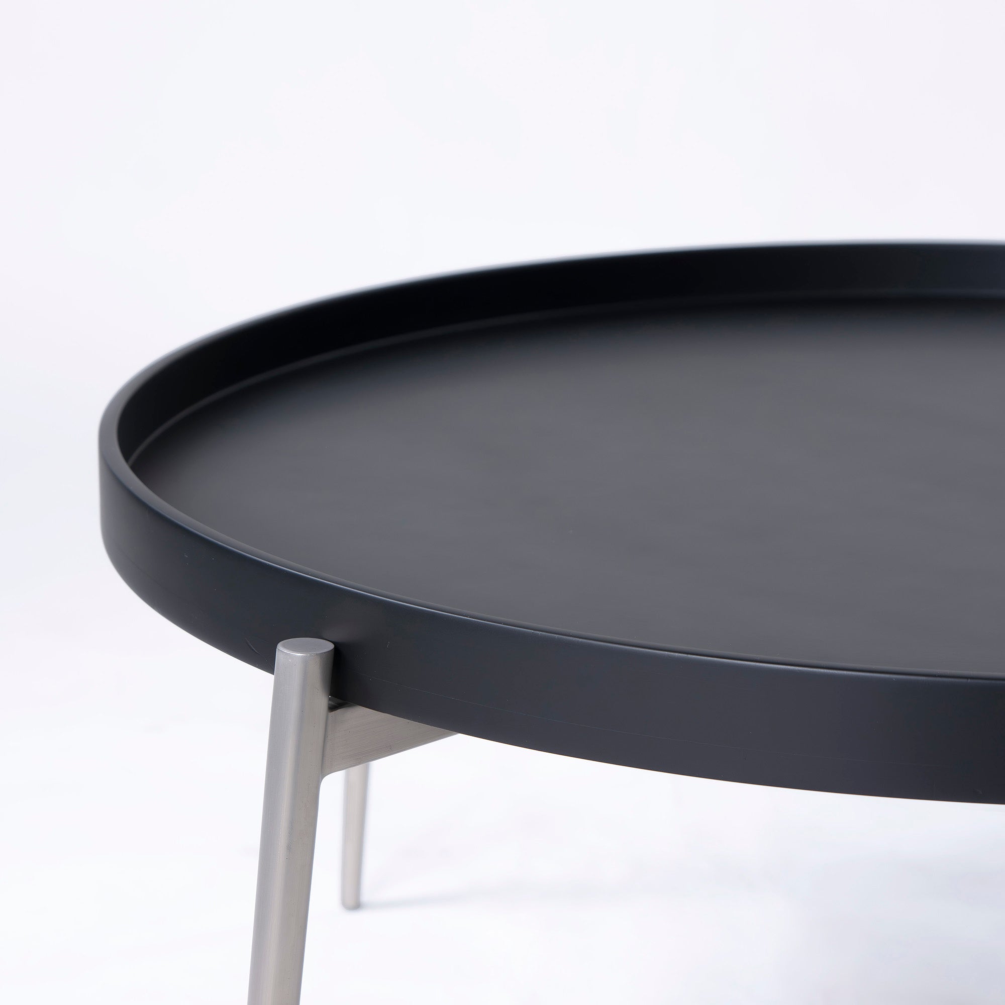 BoConcept Vera コーヒーテーブル マットブラック ブラッシュドスチール 円形 φ90cm
