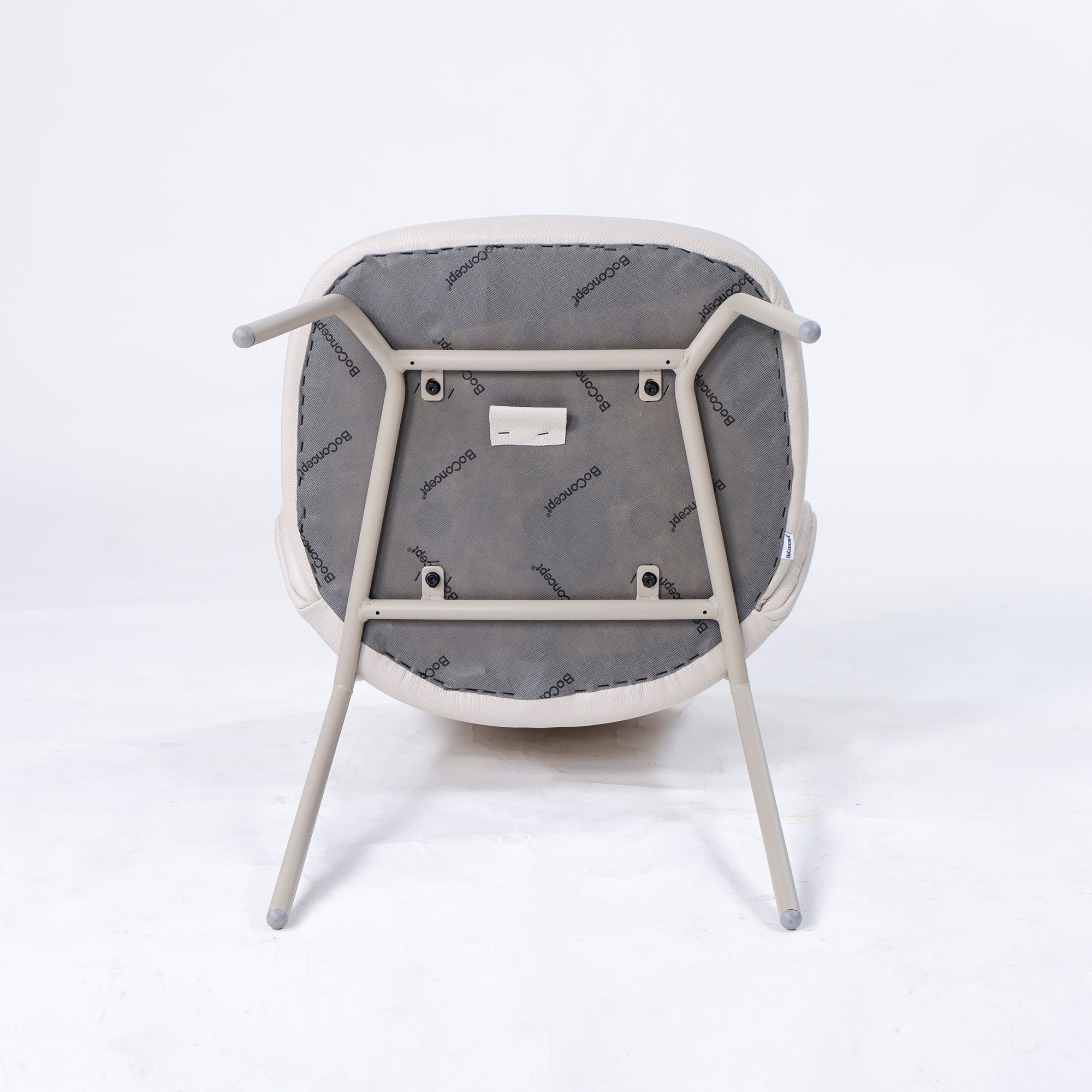 BoConcept Princeton ダイニングチェア(1) レザー ライトベージュ系 マットアッシュグレー メタル脚