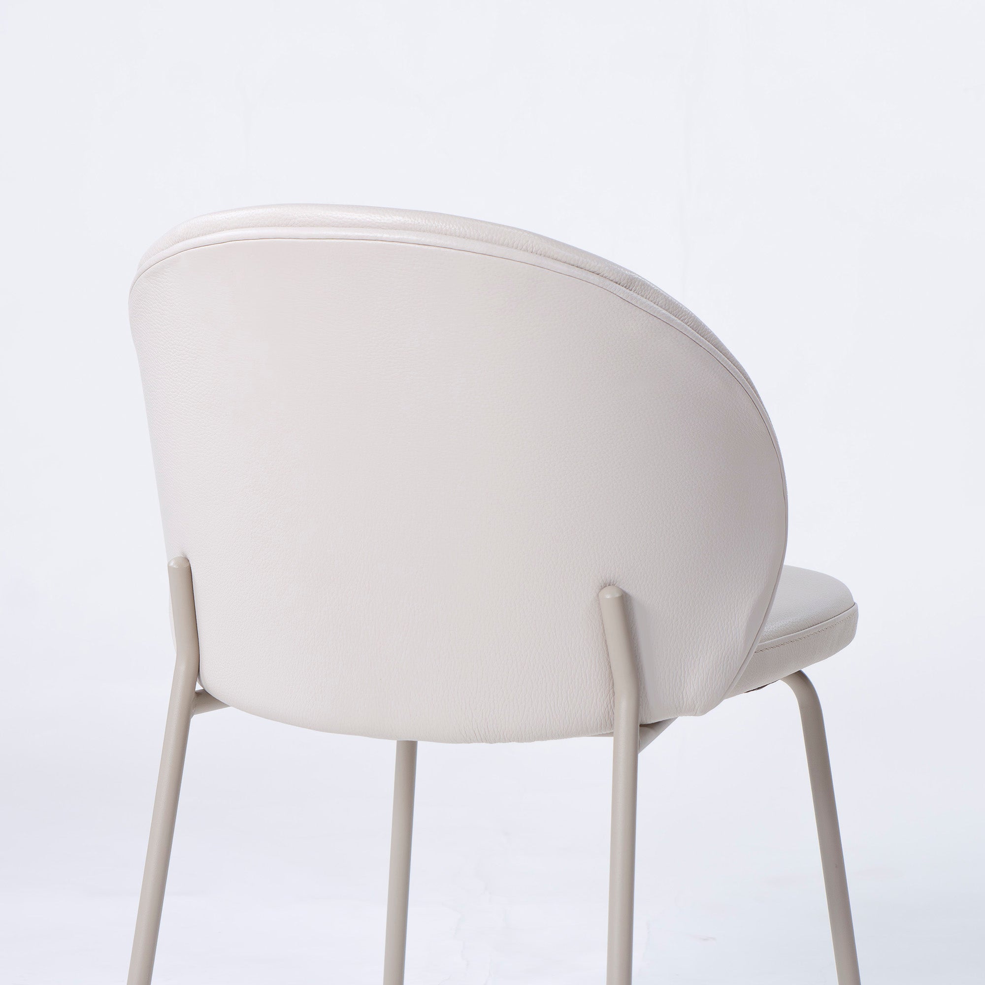 BoConcept Princeton ダイニングチェア(2) レザー ライトベージュ系 マットアッシュグレー メタル脚