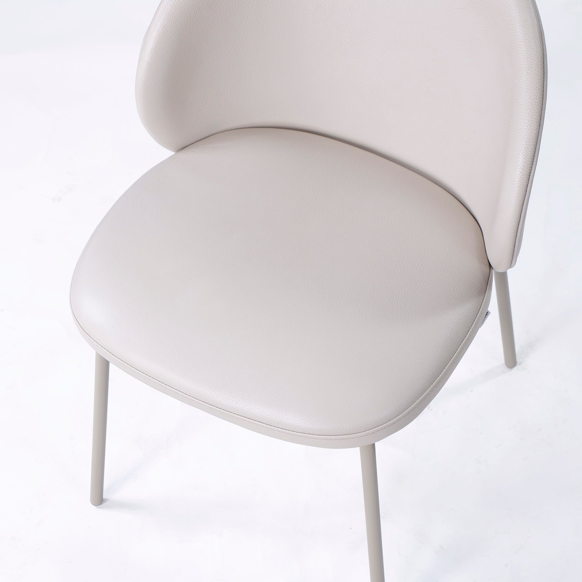 BoConcept Princeton ダイニングチェア(3) レザー ライトベージュ系 マットアッシュグレー メタル脚