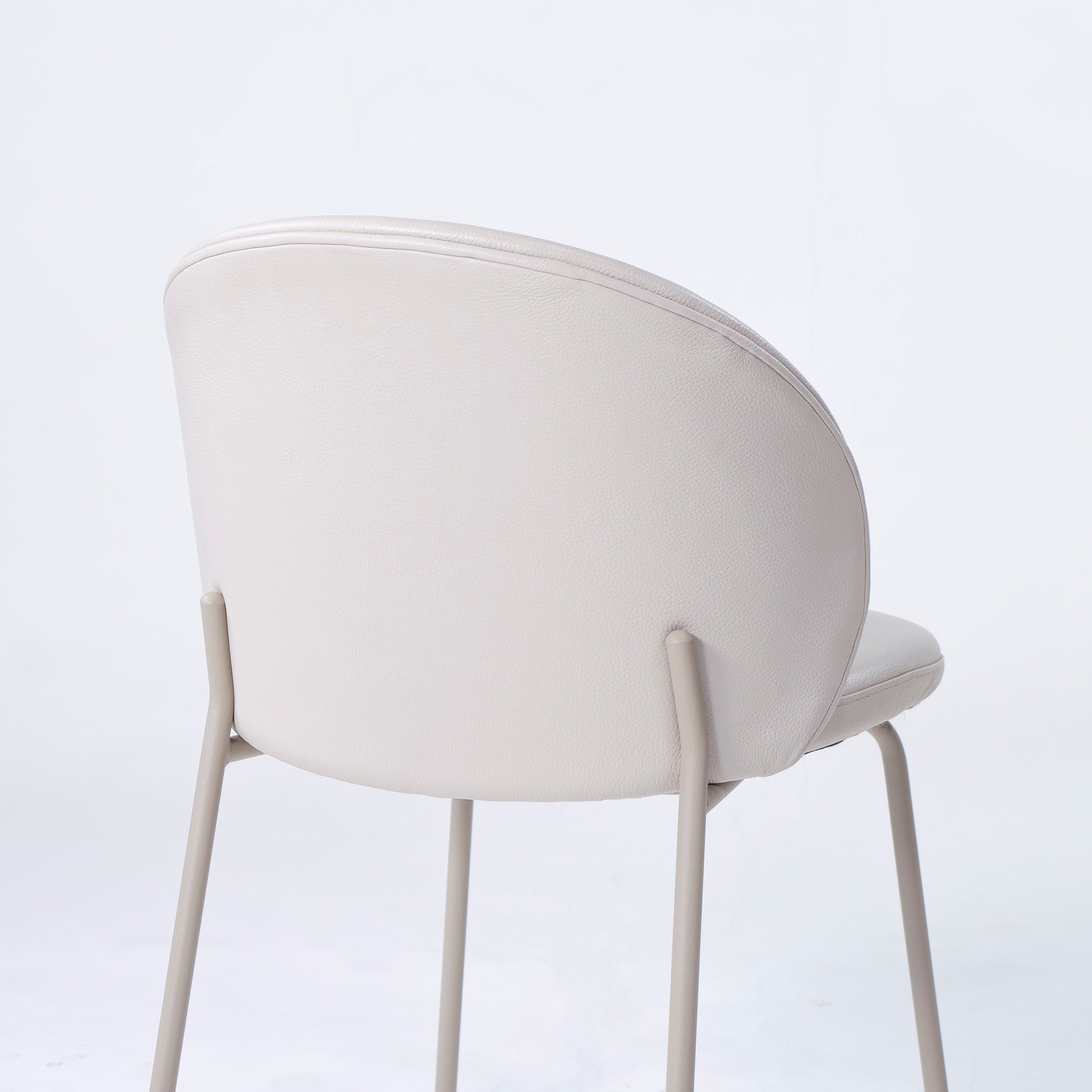 BoConcept Princeton ダイニングチェア(3) レザー ライトベージュ系 マットアッシュグレー メタル脚