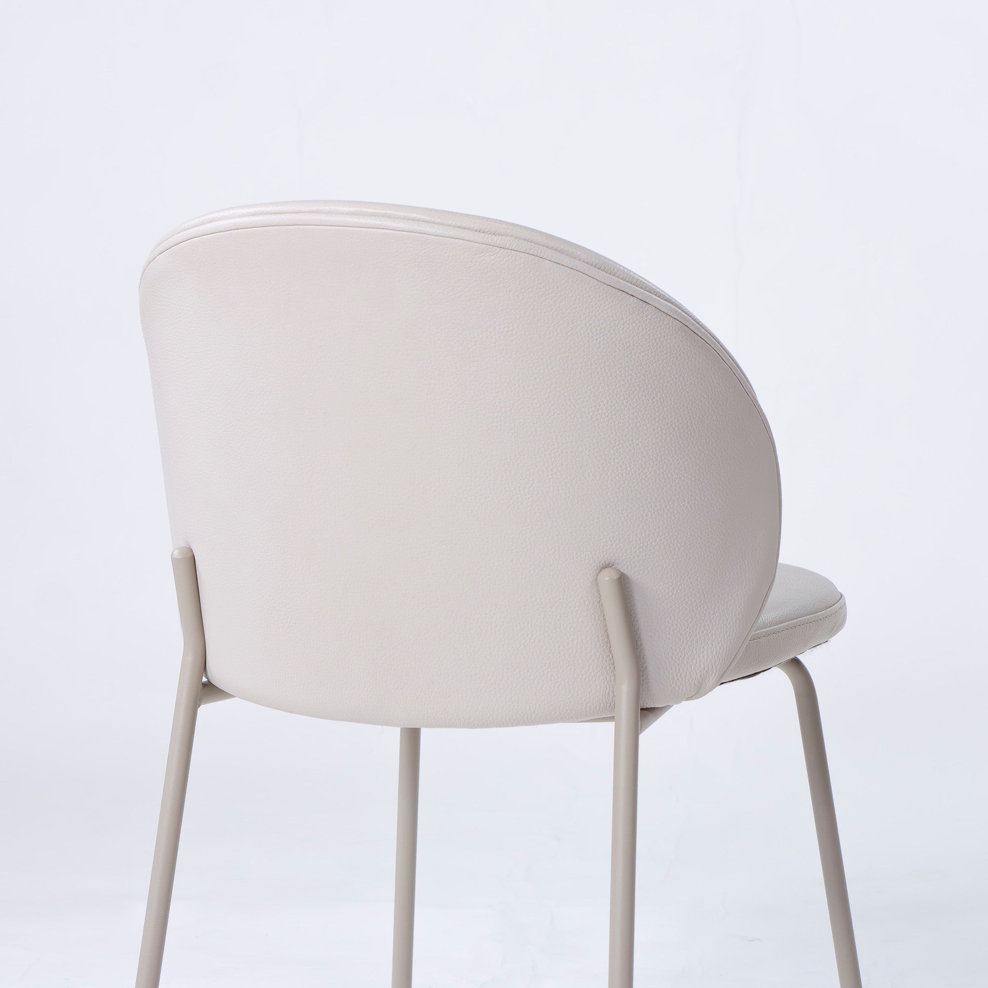 BoConcept Princeton ダイニングチェア(4) レザー ライトベージュ系 マットアッシュグレー メタル脚