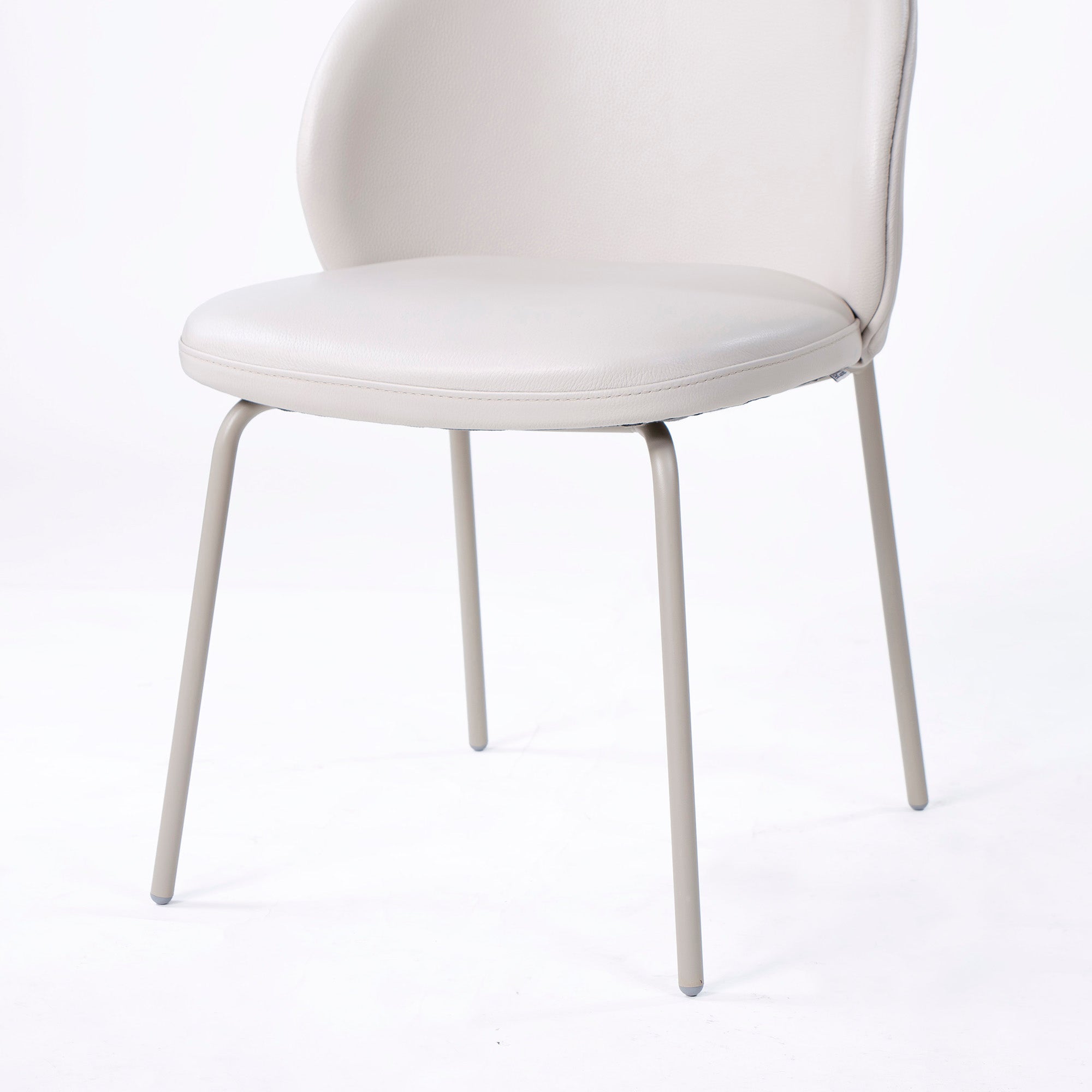 BoConcept Princeton ダイニングチェア(5) レザー ライトベージュ系 マットアッシュグレー メタル脚