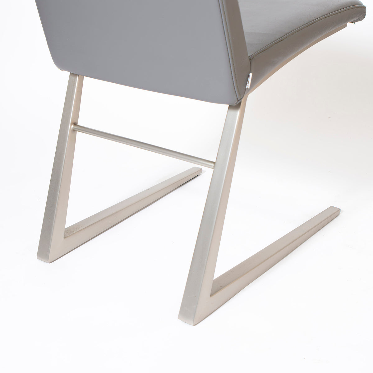 BoConcept MARIPOSA ダイニングチェア 本革 スチールレッグ(3)