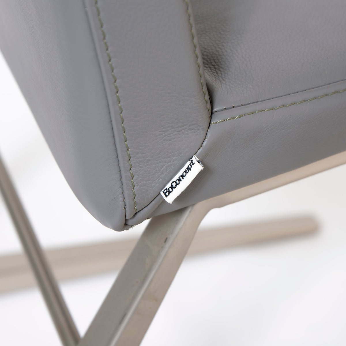 BoConcept MARIPOSA ダイニングチェア 本革 スチールレッグ(4)