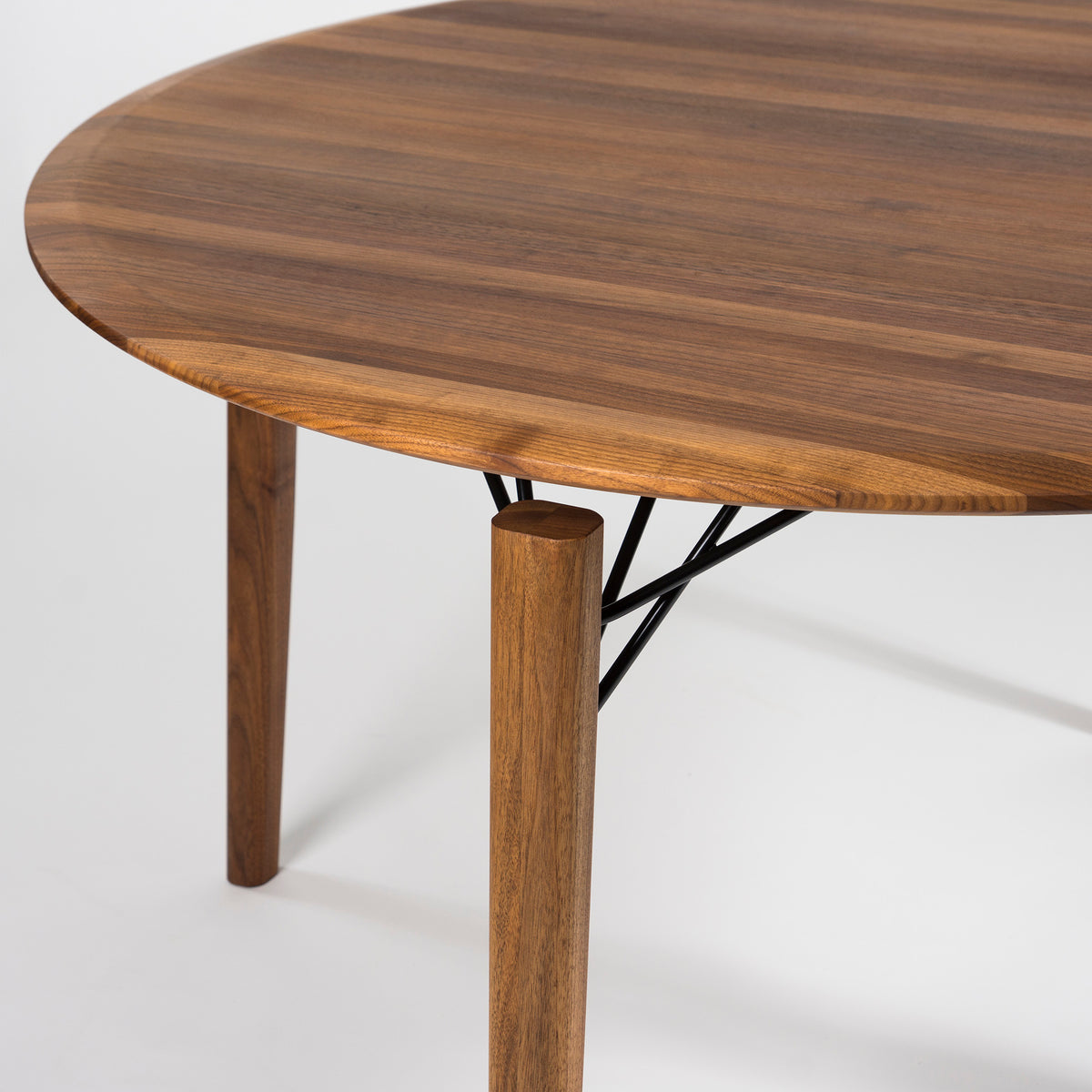 ◆美品◆ROLF BENZ/ロルフベンツ 964ラウンドダイニングテーブル アメリカンウォールナット 無垢材 オイル仕上げ デザイナーズ家具