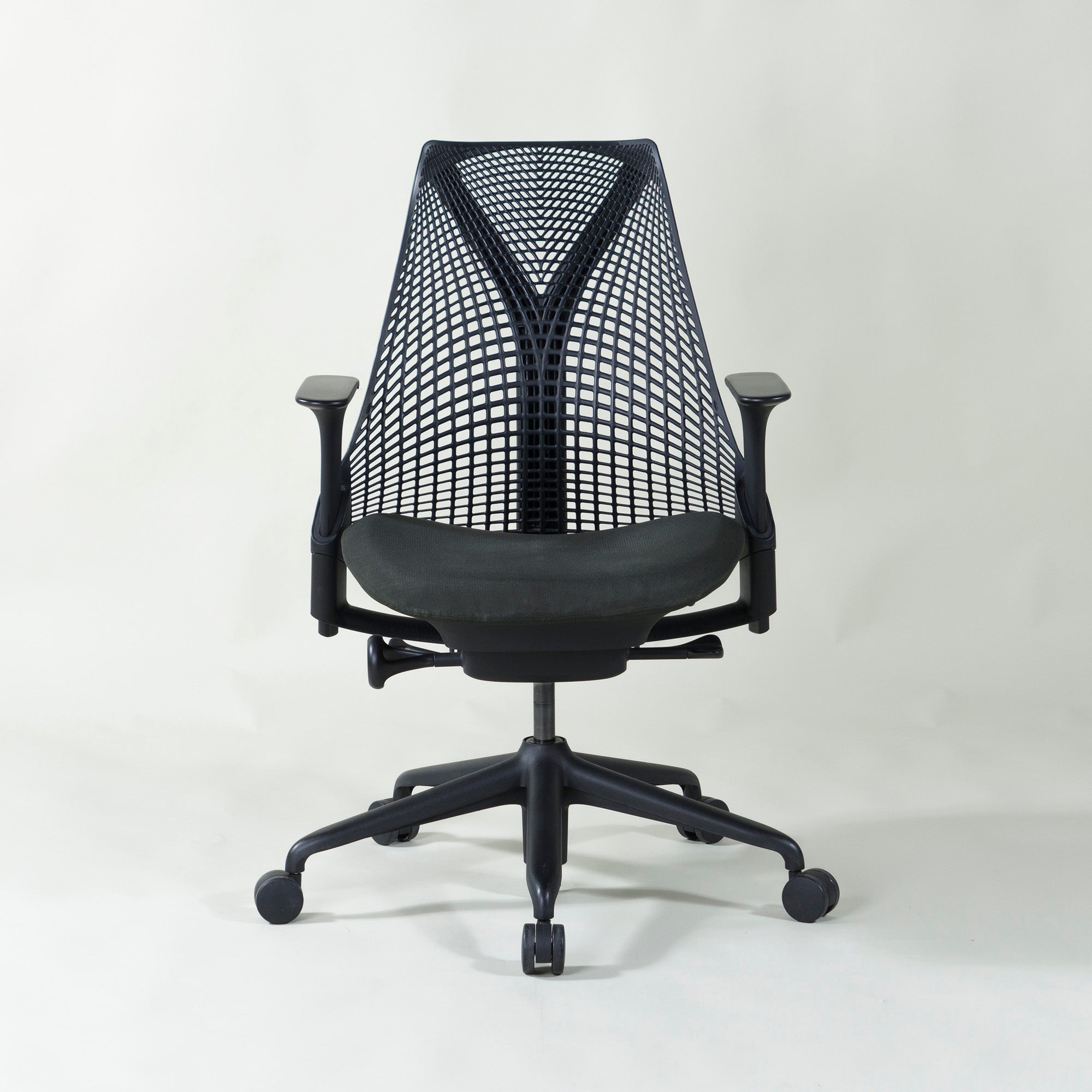Herman Miller/ハーマンミラー セイルチェア ブラック アジャスタブルアーム 旧仕様 デスクチェア OAチェア リモート