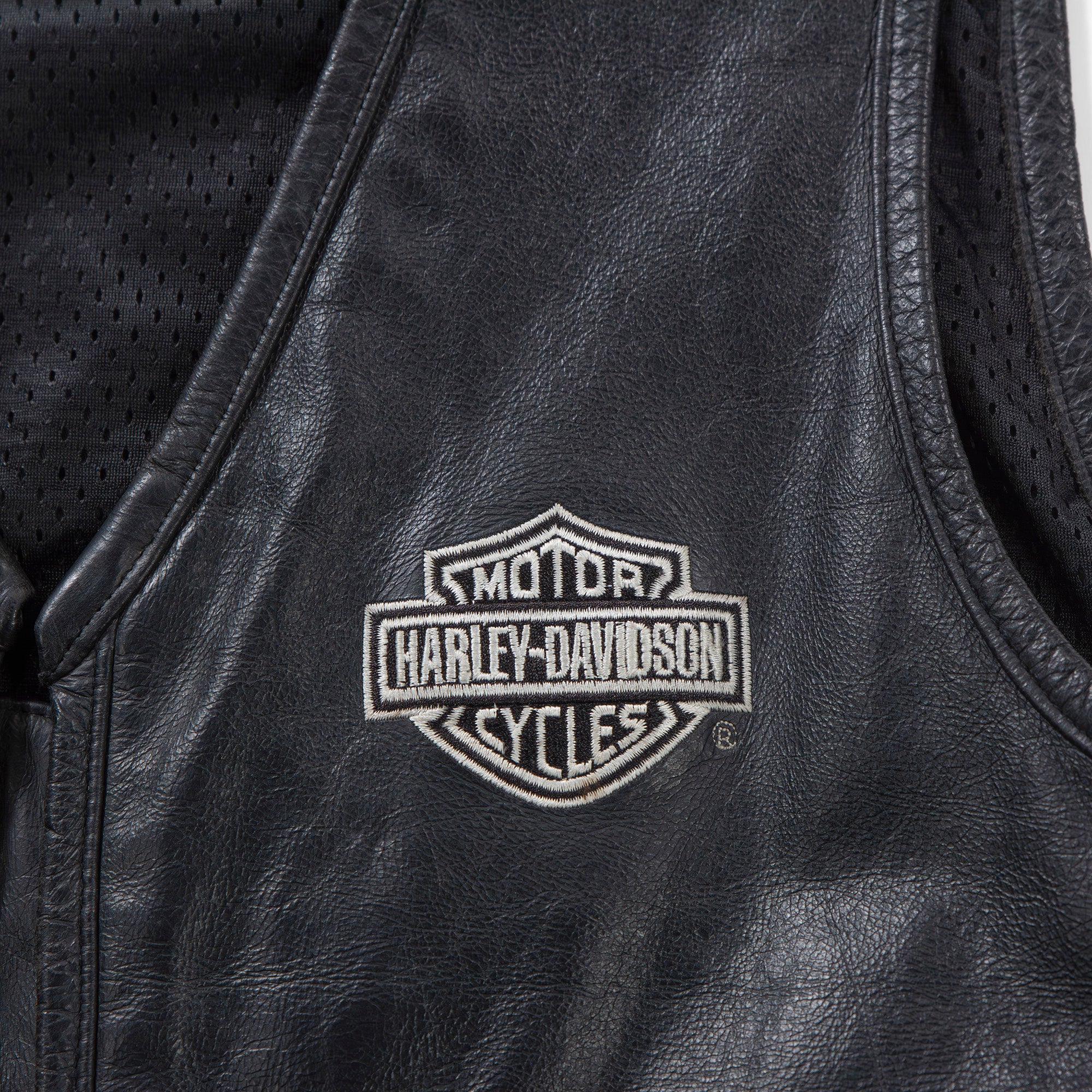 ハーレーダビッドソン HARLEY-DAVIDSON レザーベスト 本革 ブラック 裏地メッシュ 刺繍ロゴ メンズファッション メンズアウター