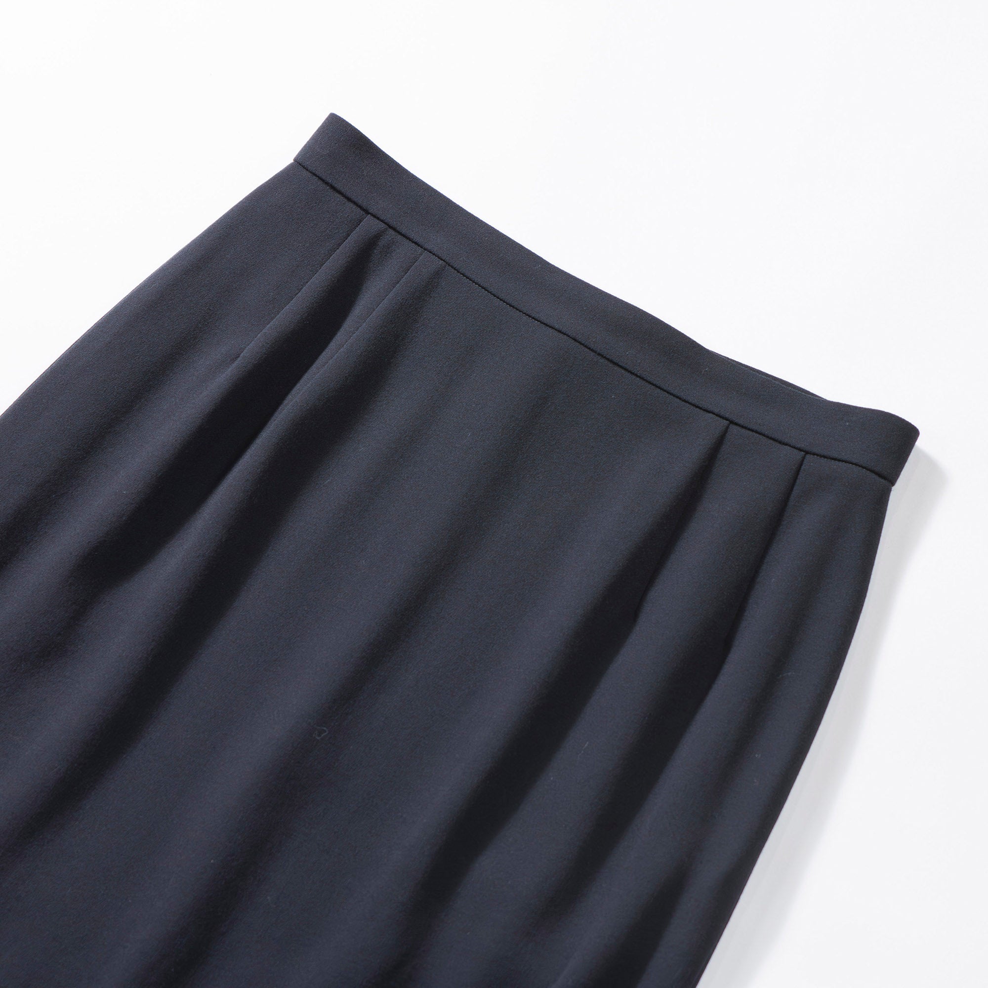 Aquascutum Cocoon Skirt 100% Wool Navy Women's Fashion Women's Bottoms Women's Suits