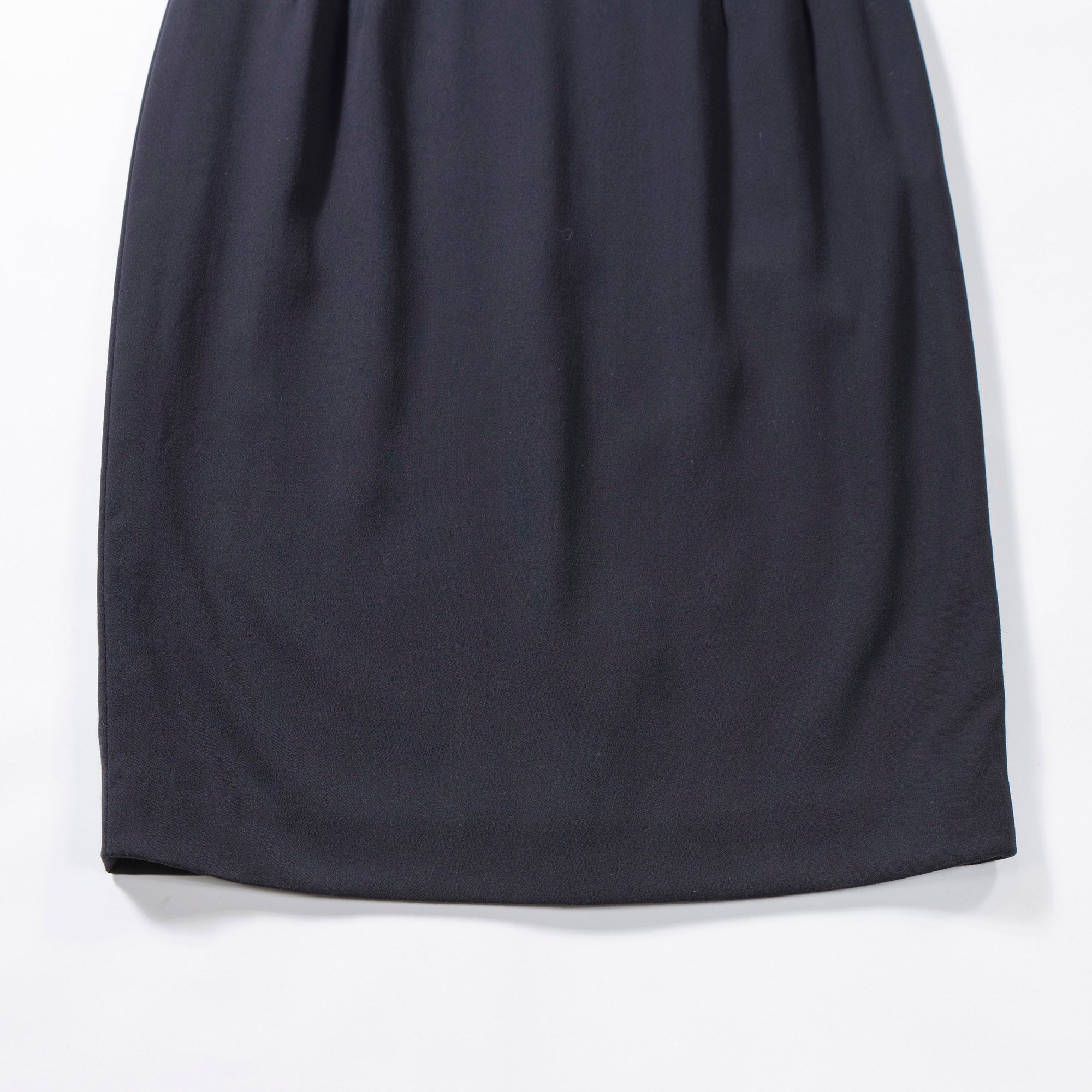 Aquascutum Cocoon Skirt 100% Wool Navy Women's Fashion Women's Bottoms Women's Suits