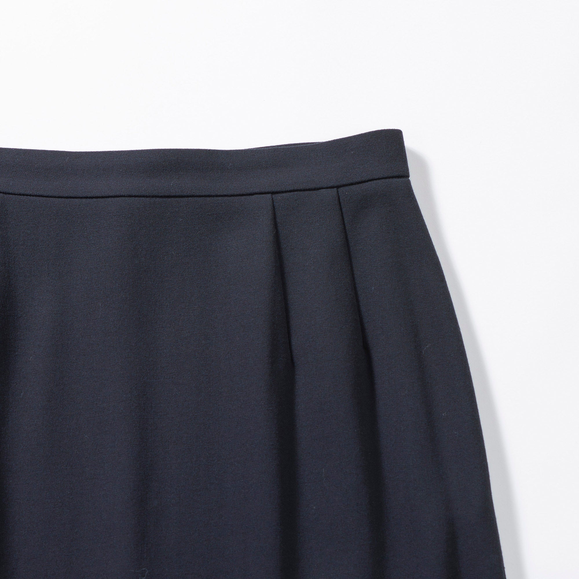 Aquascutum Cocoon Skirt 100% Wool Navy Women's Fashion Women's Bottoms Women's Suits