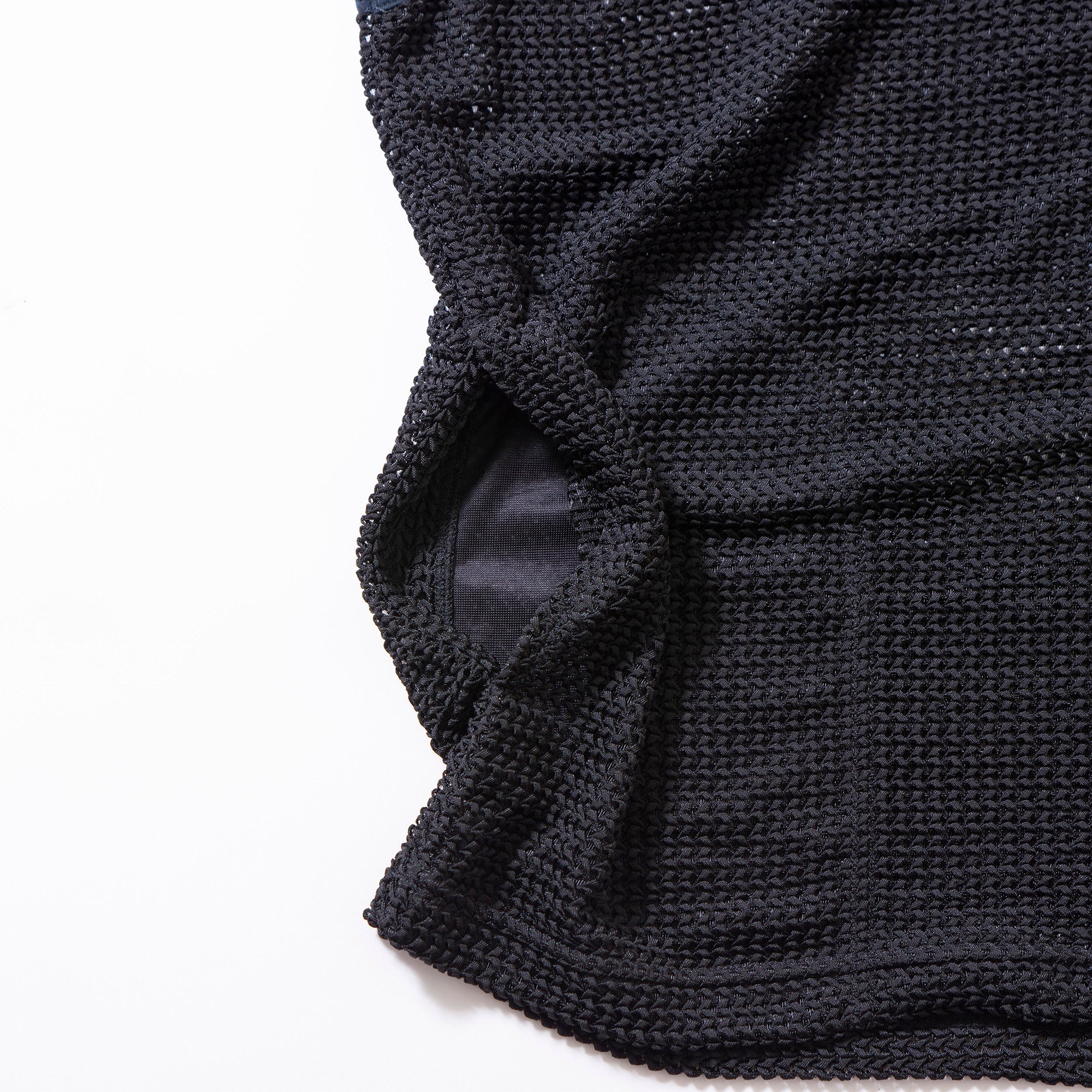 ヴェルサーチ VERSACE CLASSIC メッシュタンクトップ ブラック ノースリーブ ロゴ刺繍 ワッペン メンズ レディース ユニセックス トップス