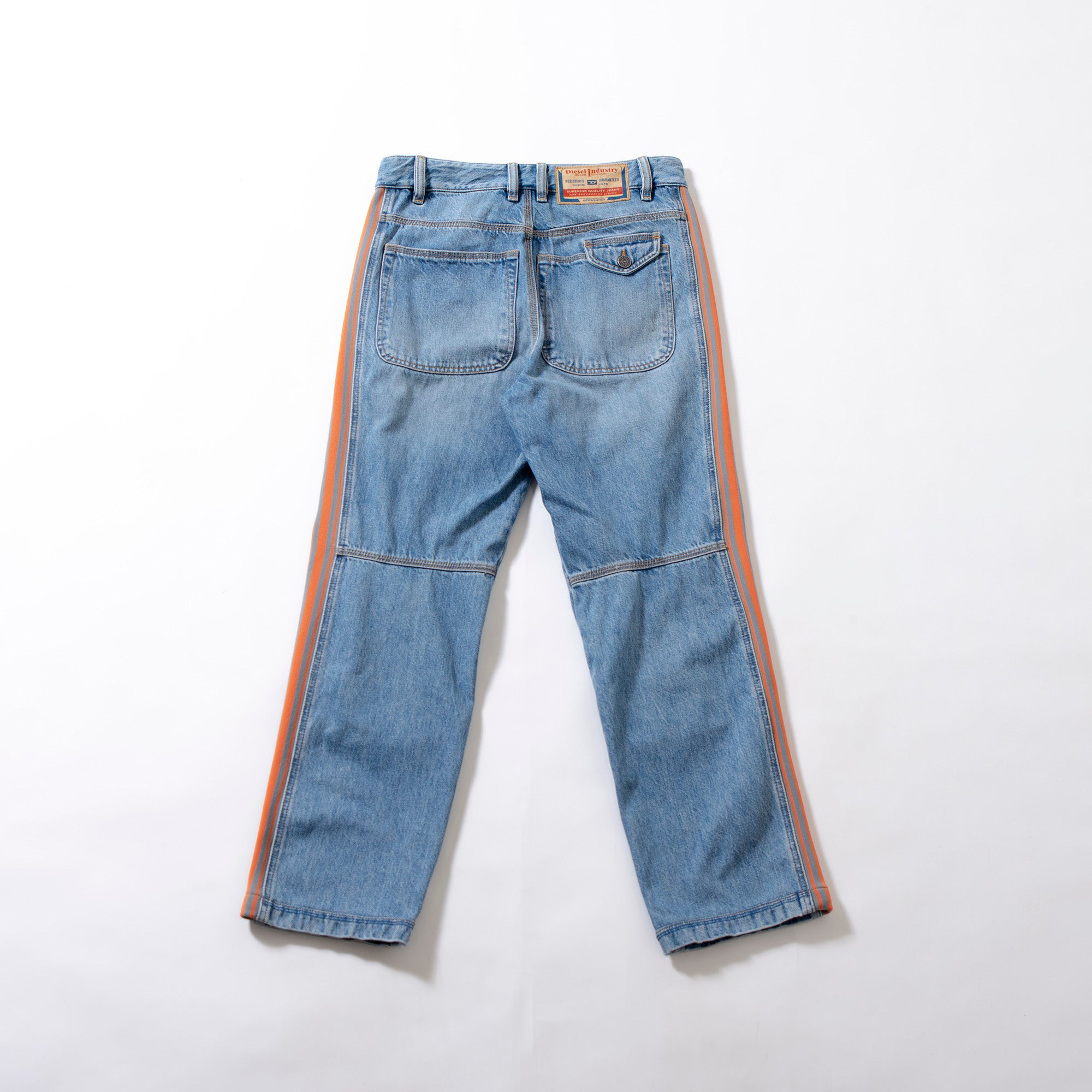 ディーゼル DIESEL D-ARBUS デニムパンツ レギュラーストレート ジーンズ サイドライン ジャージパンツ ヴィンテージ加工 再構築 メンズ