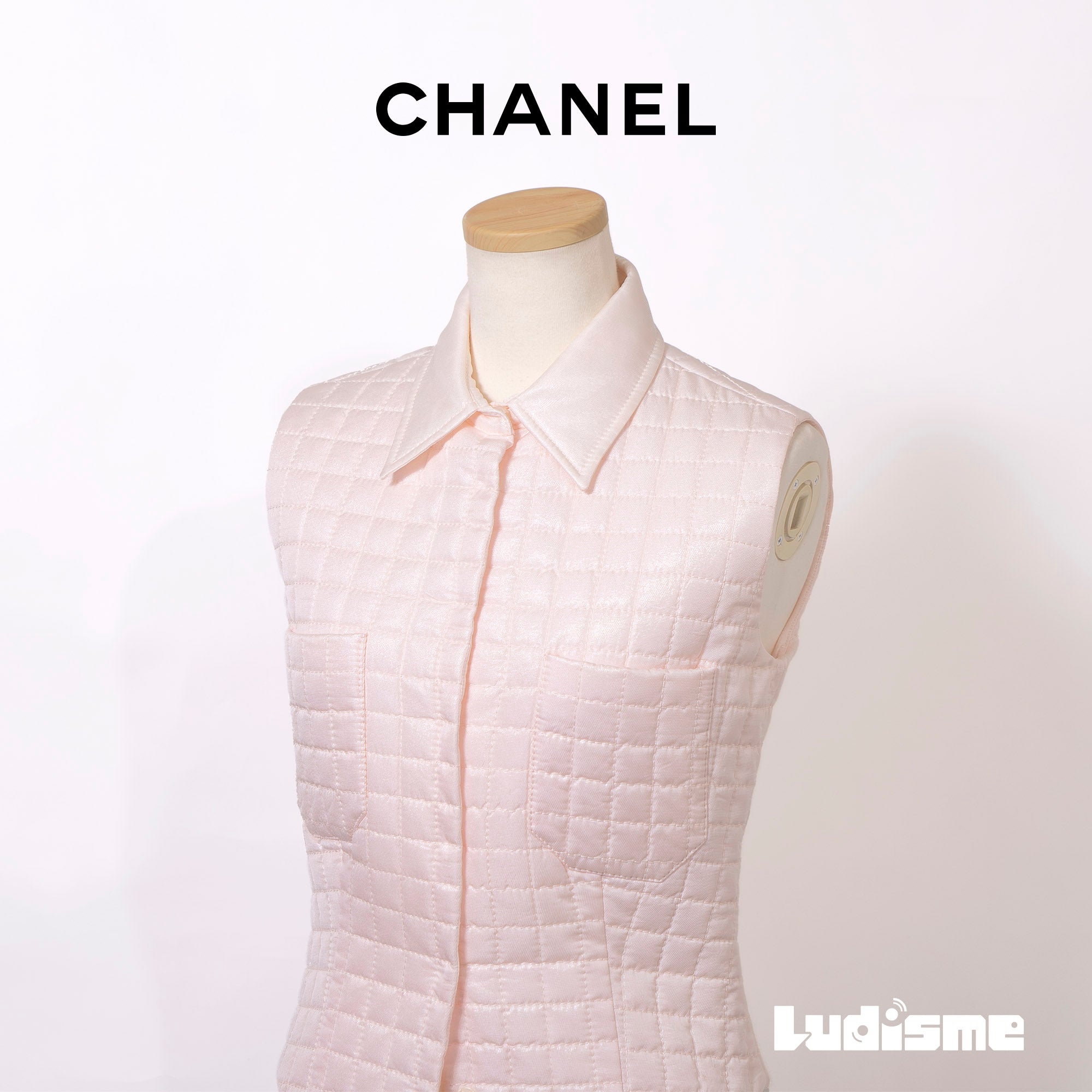 CHANEL Quilted Vest 00T Pink Sleeveless with Glitter, Size 38, Made in Italy, Women's Lightweight Outerwear, Vest, Waistcoat