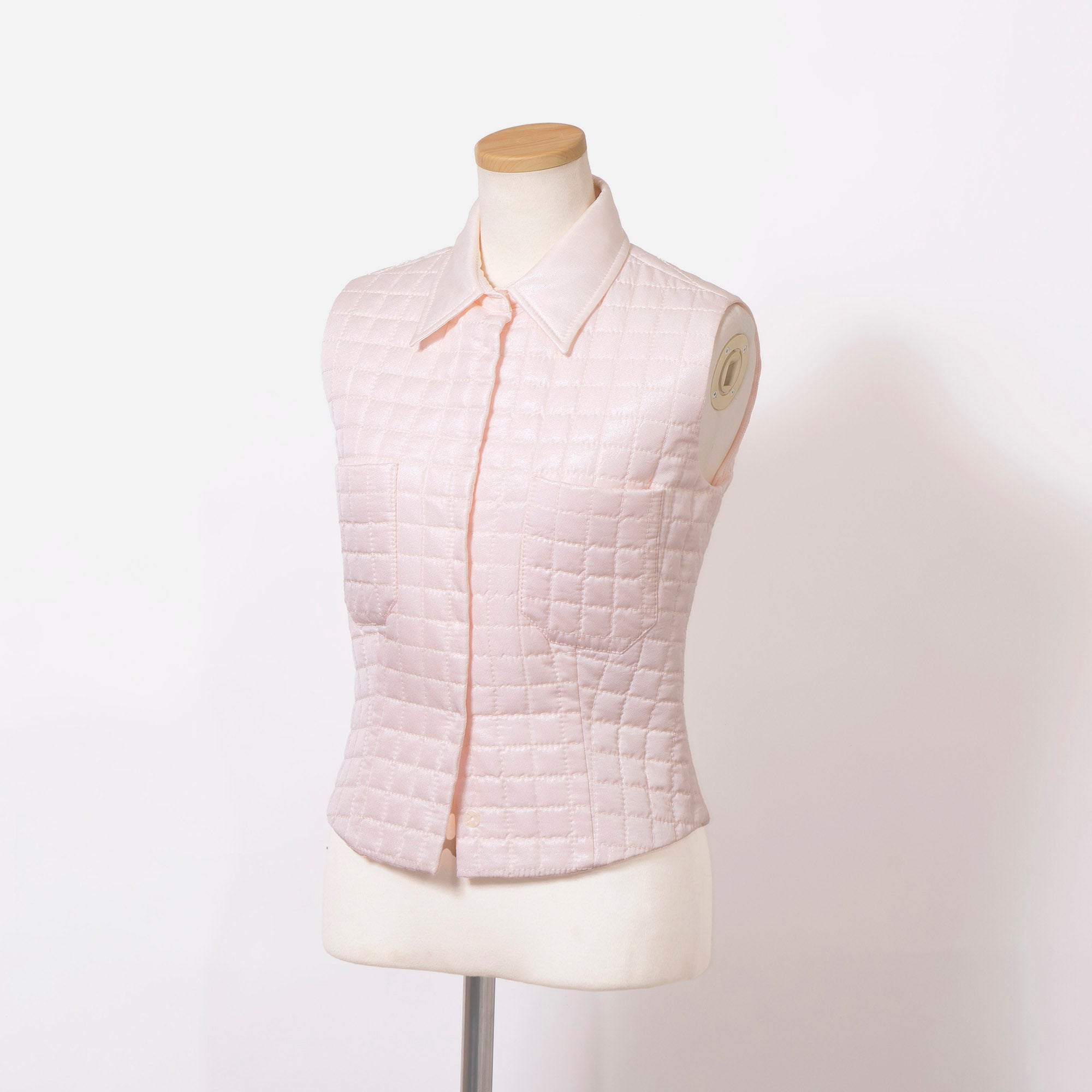 CHANEL Quilted Vest 00T Pink Sleeveless with Glitter, Size 38, Made in Italy, Women's Lightweight Outerwear, Vest, Waistcoat