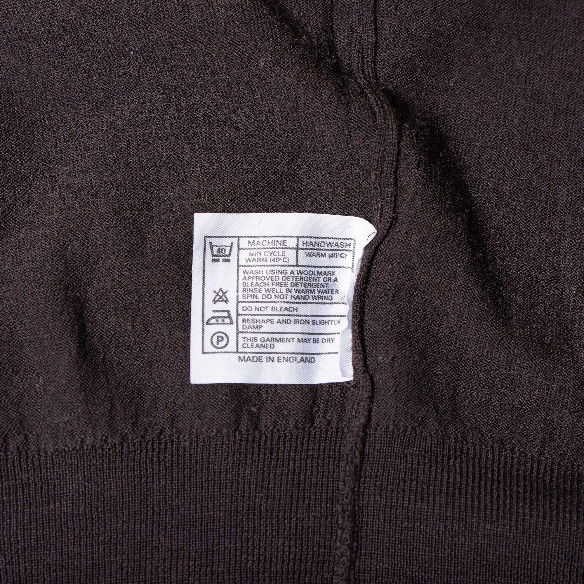 John Smedley turtleneck pullover sweater in brown, pure wool, made in England. Unisex.