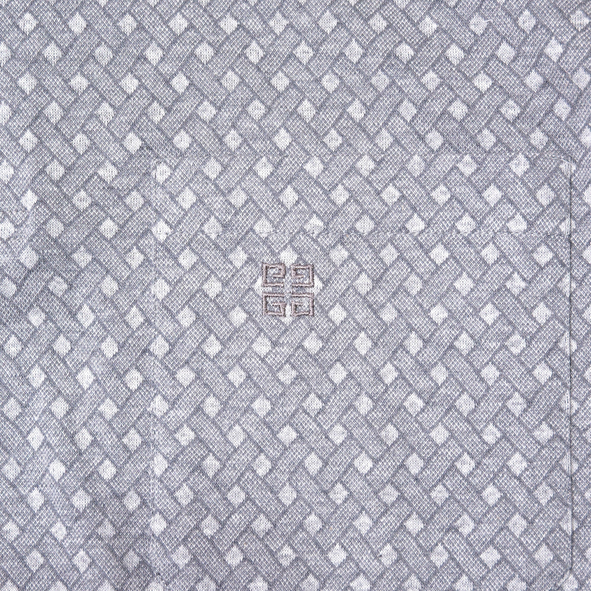 ジバンシィ GIVENCHY GIVENCHY PARIS ロングスリーブ コットンニットポロ グレー メンズ 長袖ポロシャツ 総柄 4Gロゴ 刺繍ロゴ イタリア製